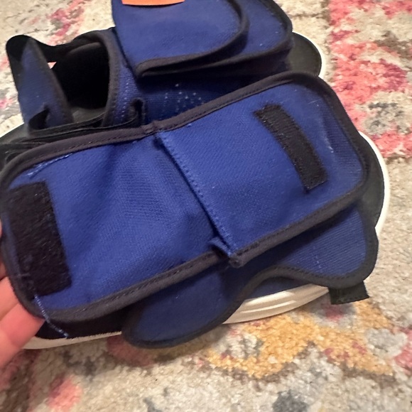 Sandal nike jordan just wore a couple time - Picture 3 of 5